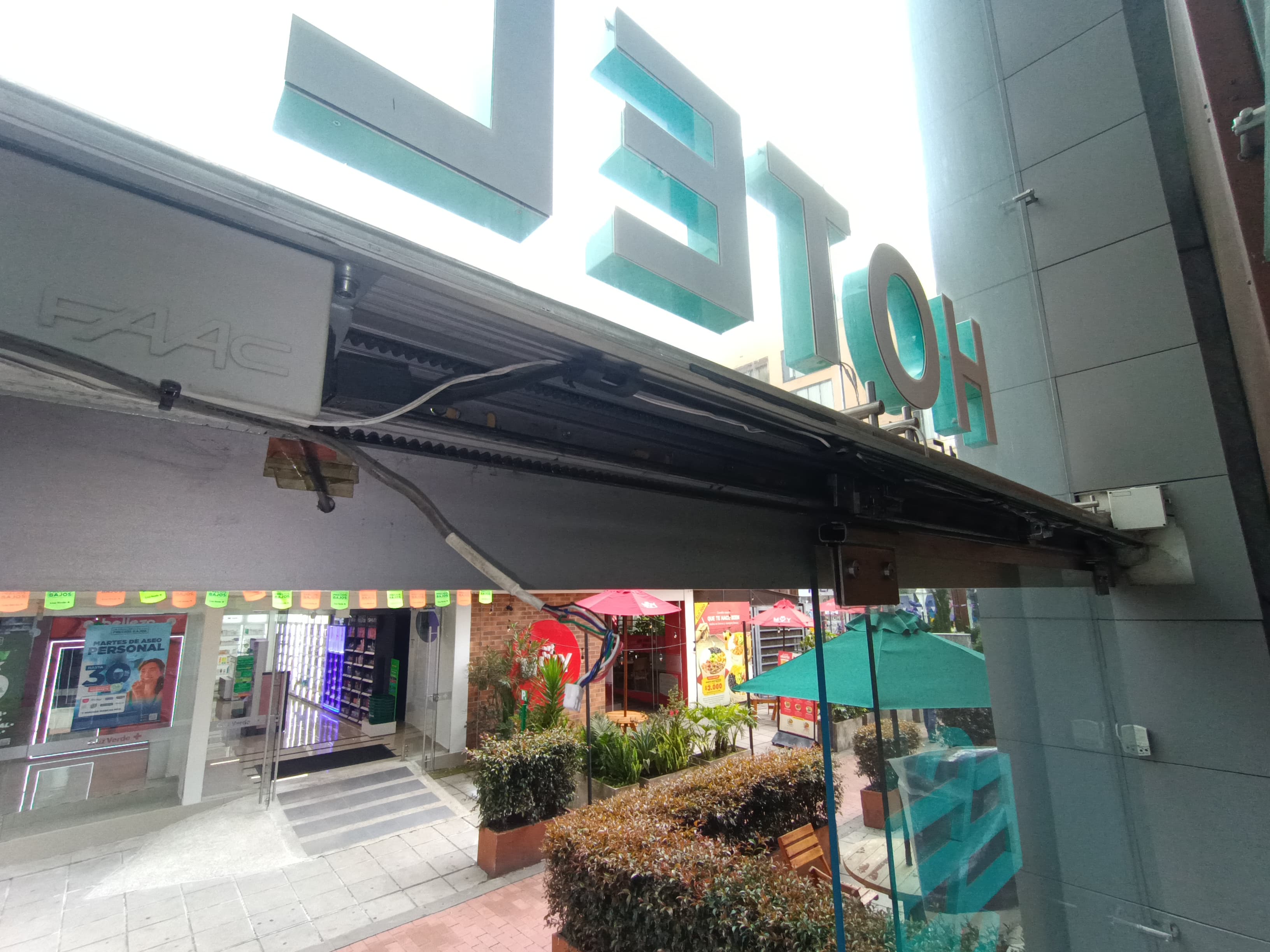 Instalación de sistemas de control de acceso biométrico en Bogotá